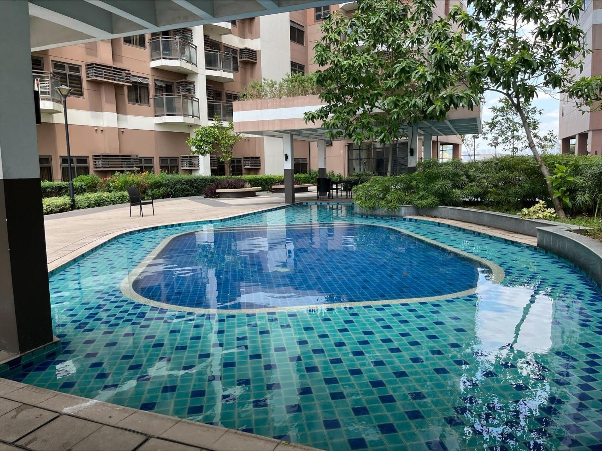 Bayfront - Near Airport, Moa, Picc, Star City, Manila Bay - Pet-Friendly With Fast Wifi, Netflix & Pool Access Pasay Kültér fotó