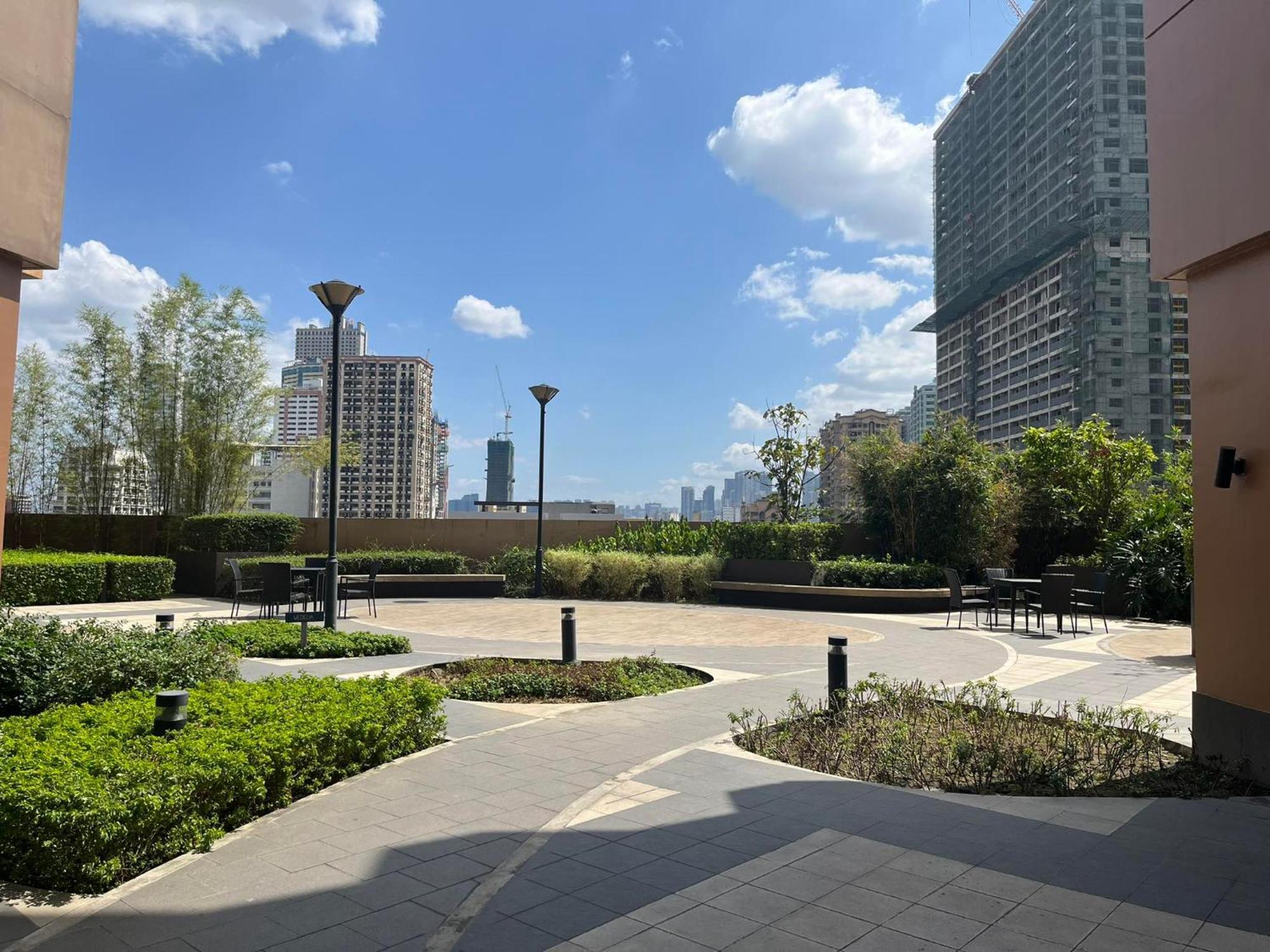 Bayfront - Near Airport, Moa, Picc, Star City, Manila Bay - Pet-Friendly With Fast Wifi, Netflix & Pool Access Pasay Kültér fotó