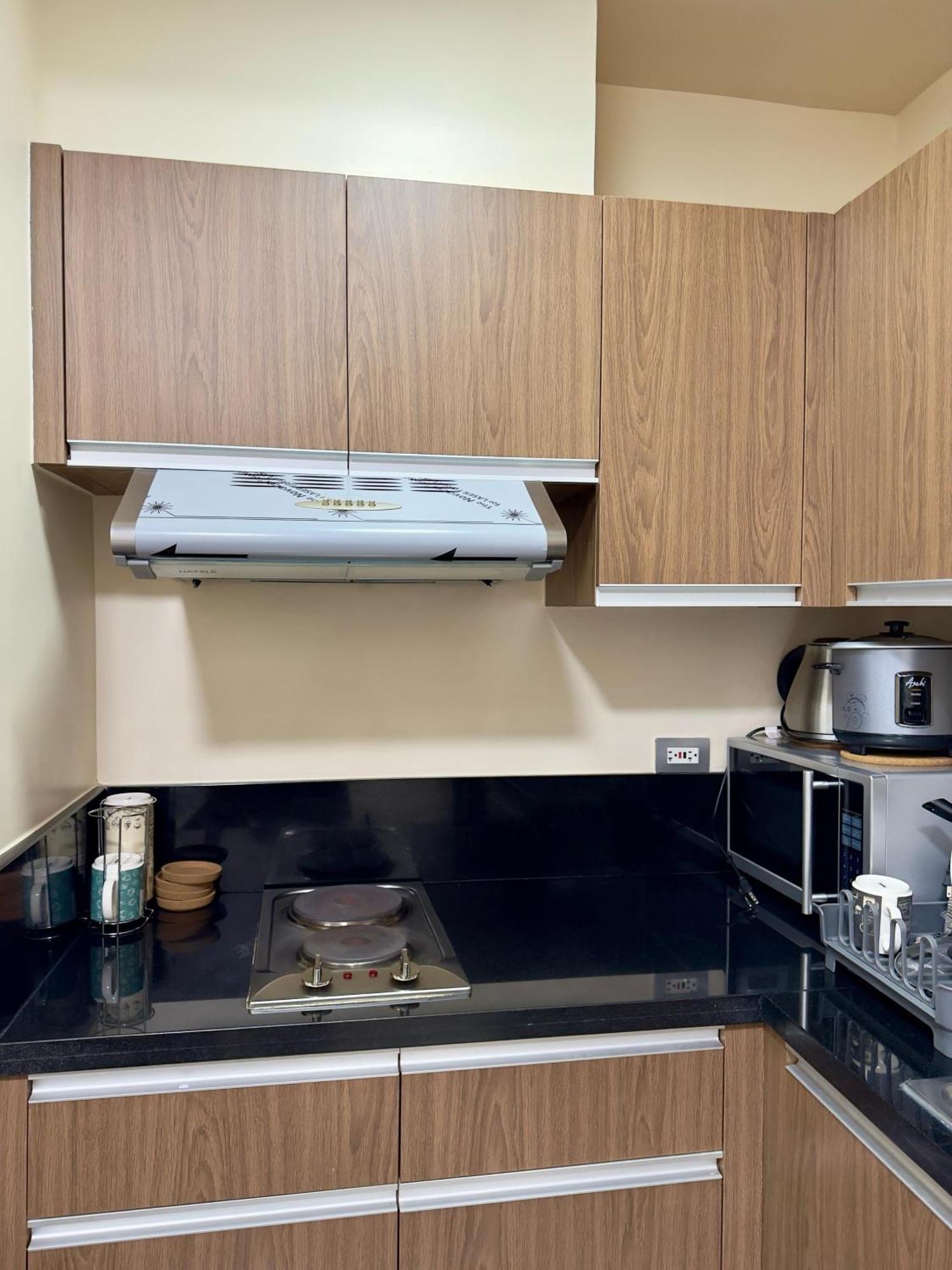 Bayfront - Near Airport, Moa, Picc, Star City, Manila Bay - Pet-Friendly With Fast Wifi, Netflix & Pool Access Pasay Kültér fotó
